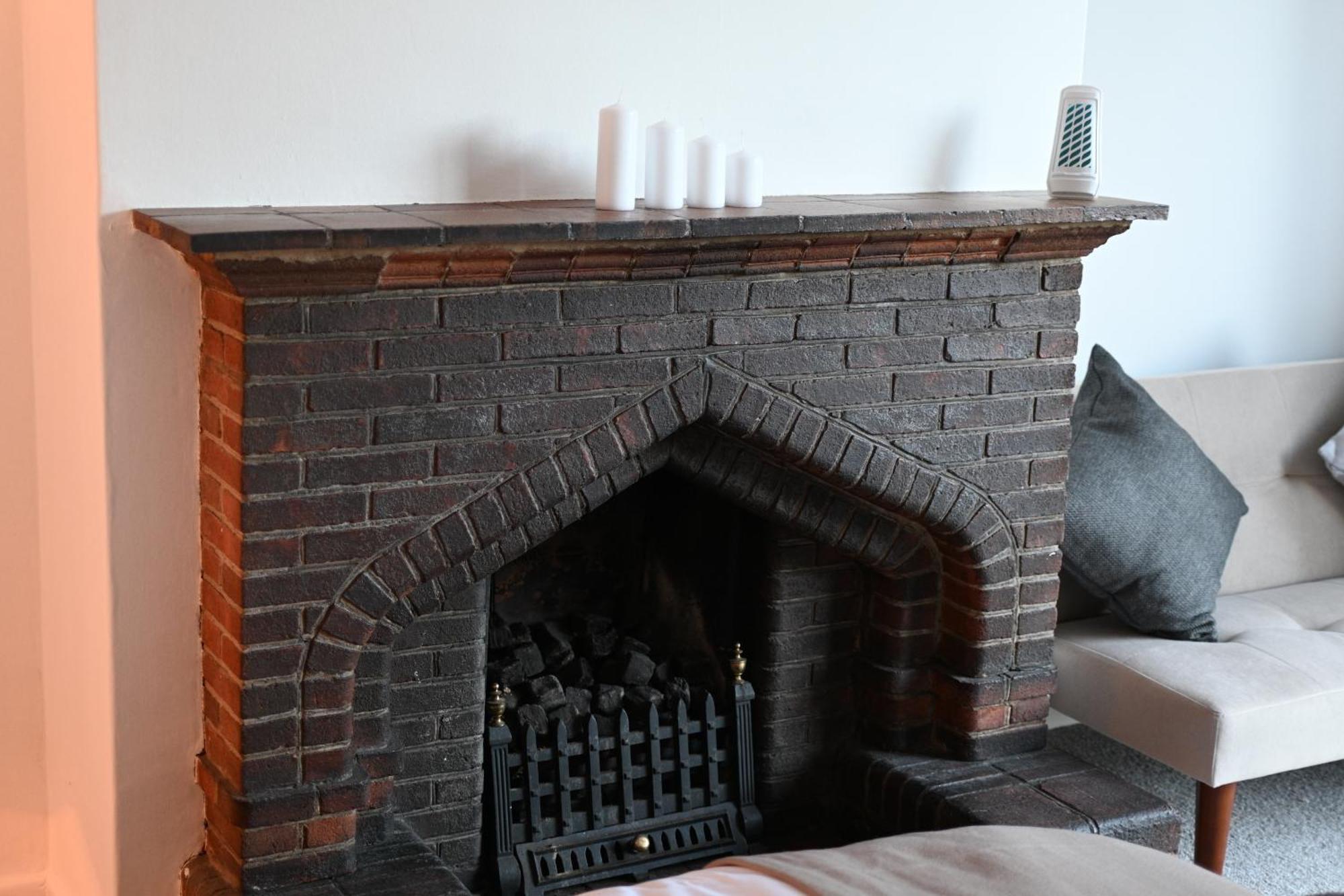 Spacious 4 Bed Home Near Nec, Jlr & Airport Parking For 3 Cars Ideal For Contractors! Solihull Eksteriør billede